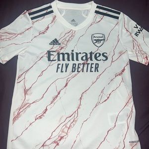 Boys Arsenal jersey